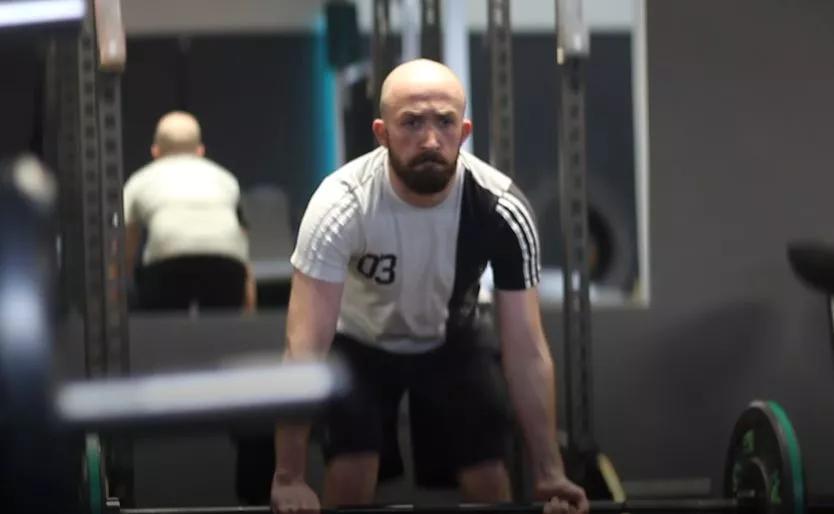 外国小哥模仿魔法师,外国小哥模仿吃东西的动作