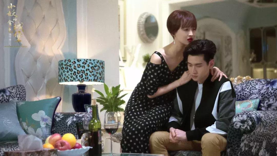 饶雪漫小妖的金色城堡讲什么,饶雪漫作品小妖的金色城堡