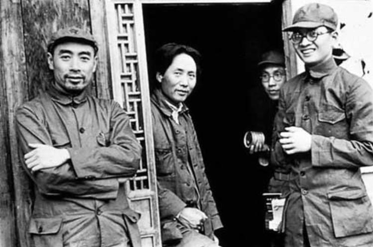 秘书罗光禄：毛*东泽**身边工作15年，他特意珍藏三张便条