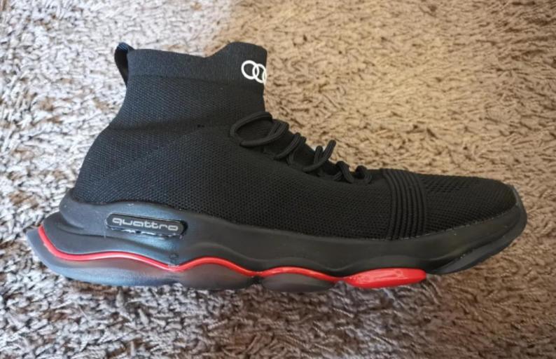 奥迪灯厂变鞋厂,打造四驱运动鞋,这流水呼吸灯连小孩都馋哭了