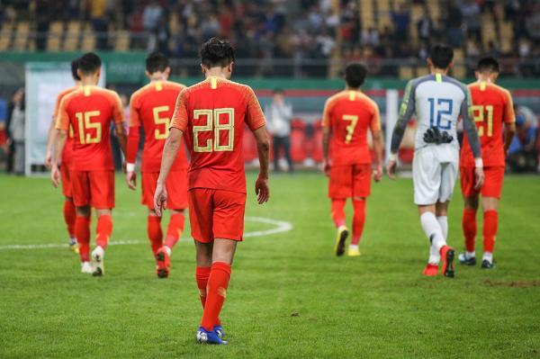 中超联赛靠什么赚钱,中超联赛商业价值