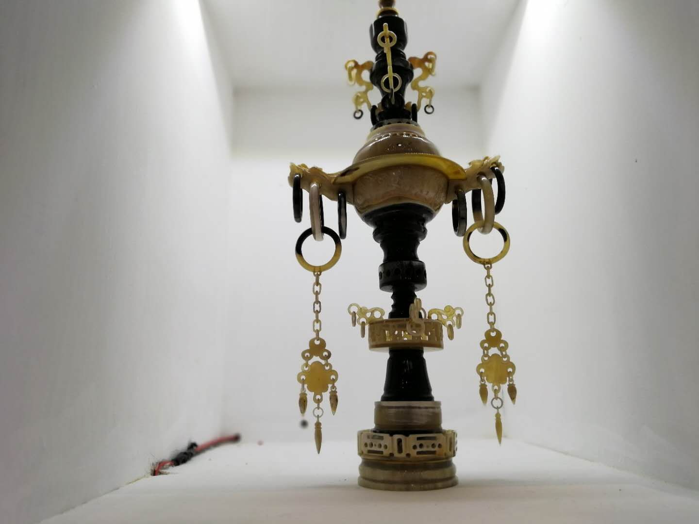 你见过内蒙古牛角雕吗？纯手工雕制，蒙古族生活栩栩如生