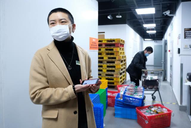 武汉90后女店长“洁哥”的一天:忙碌,是一种特殊的幸福