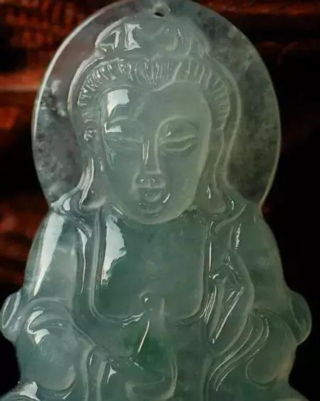 和田玉机工雕刻和手工雕刻的区别,和田玉雕刻和不雕刻