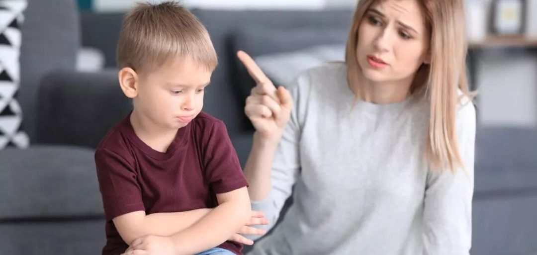 孩子向父母要钱如何提高孩子情商,当孩子要钱的时候父母怎么回答