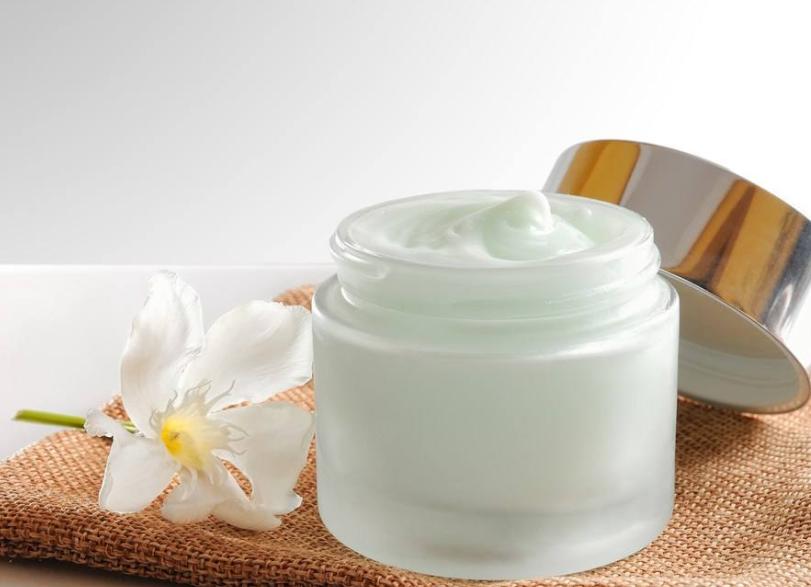 同样是在护肤，为什么韩国人的皮肤更加好？原来不止是因为护肤品