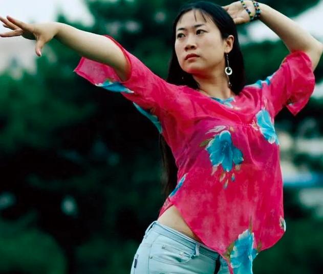 因一张照片一夜爆红的明星,因照片意外走红的人