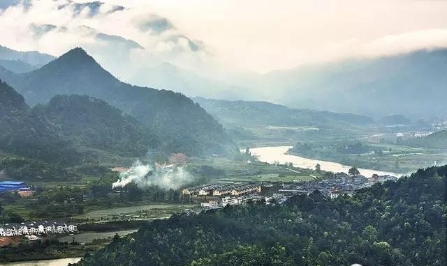 适合养老四季如春的低消费小镇,四季如春适合养老的小城