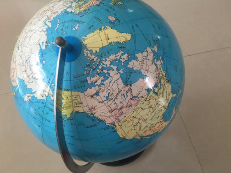 平行线相交在现实生活中的应用,平行线也可相交已经被认可了吗