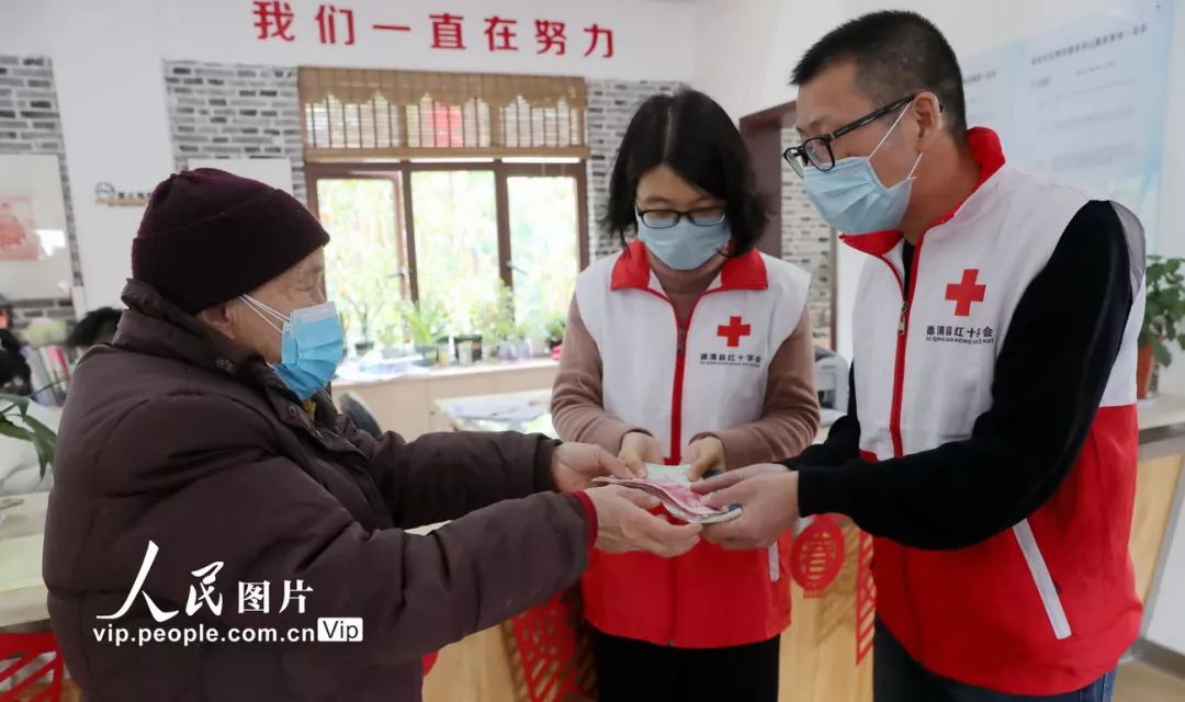 战疫中的40个瞬间,战疫二十四小时纪录片感悟