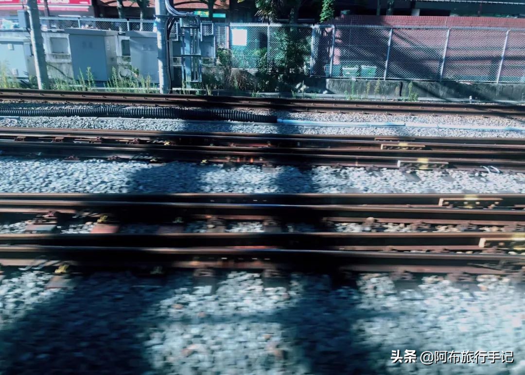 解谜东京都内交通:从下飞机开始,游客就得小心坐错车了