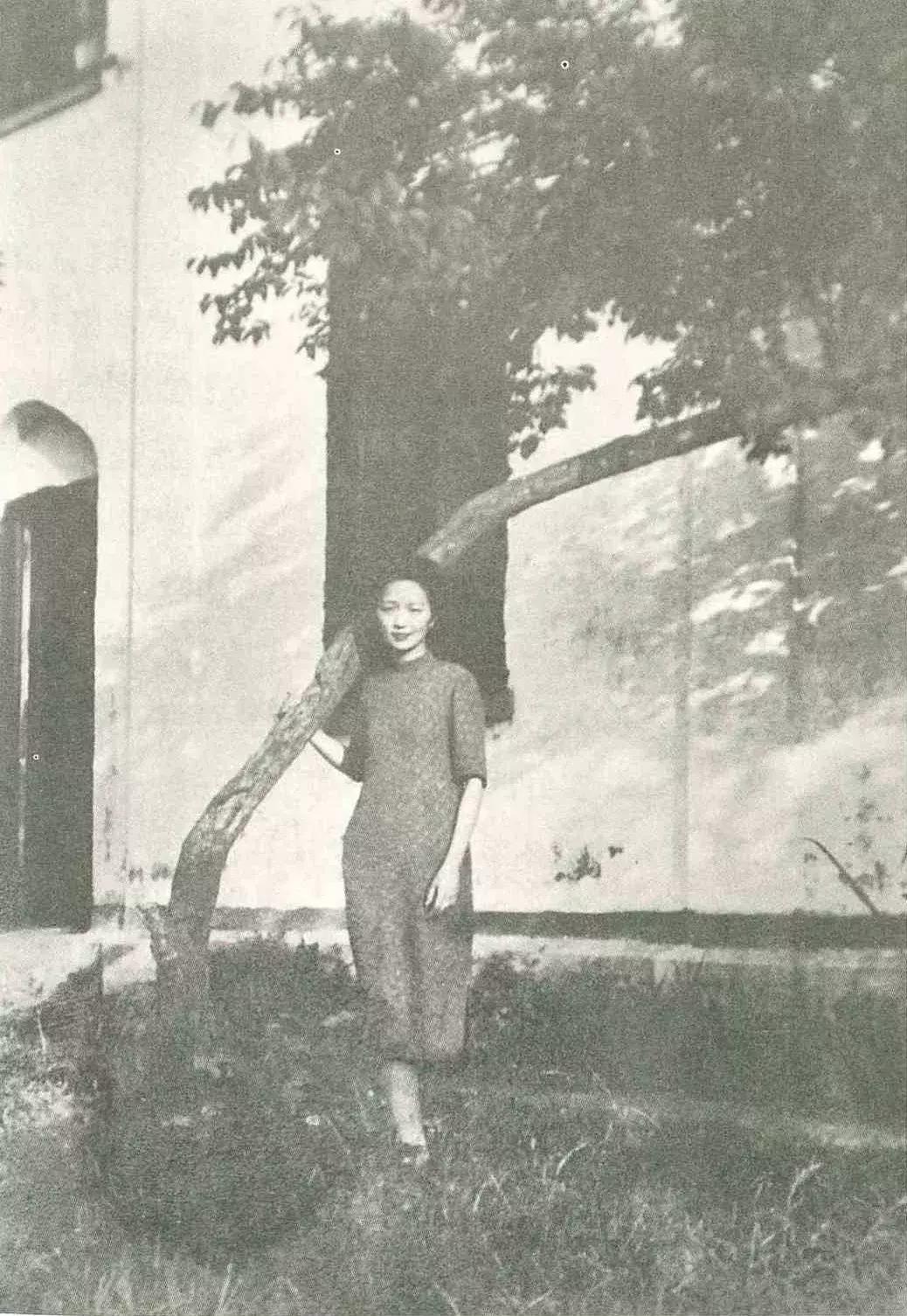 一日慎独则心安日日精进,日日精进人生