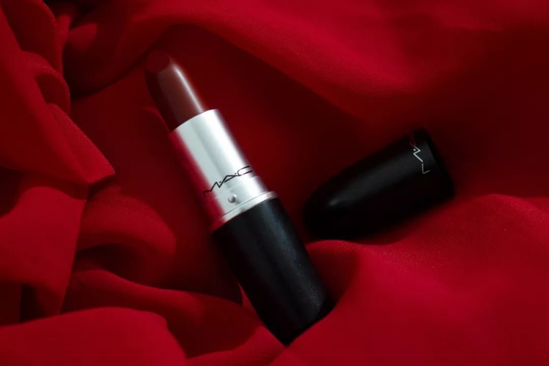 秋冬必备的雾面哑光口红，易烊千玺为你选好了