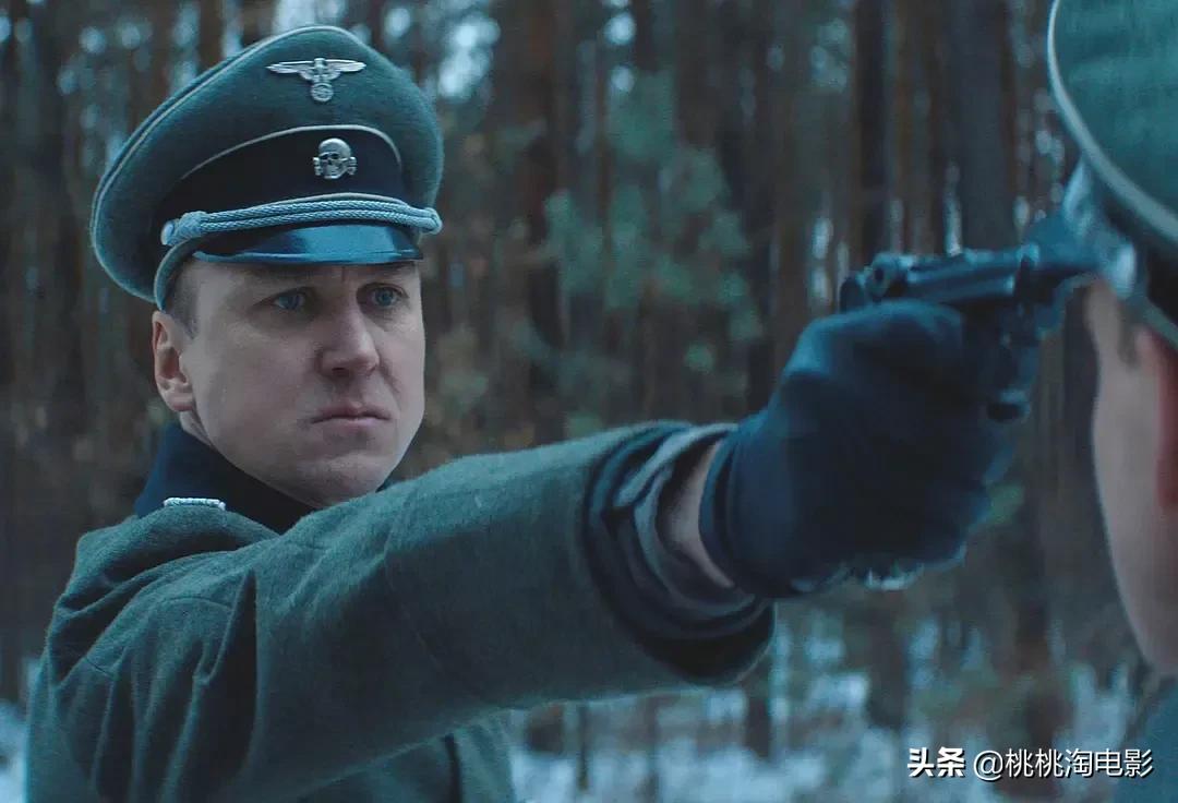 为了电影而创造一门语言,这个导演太拼了