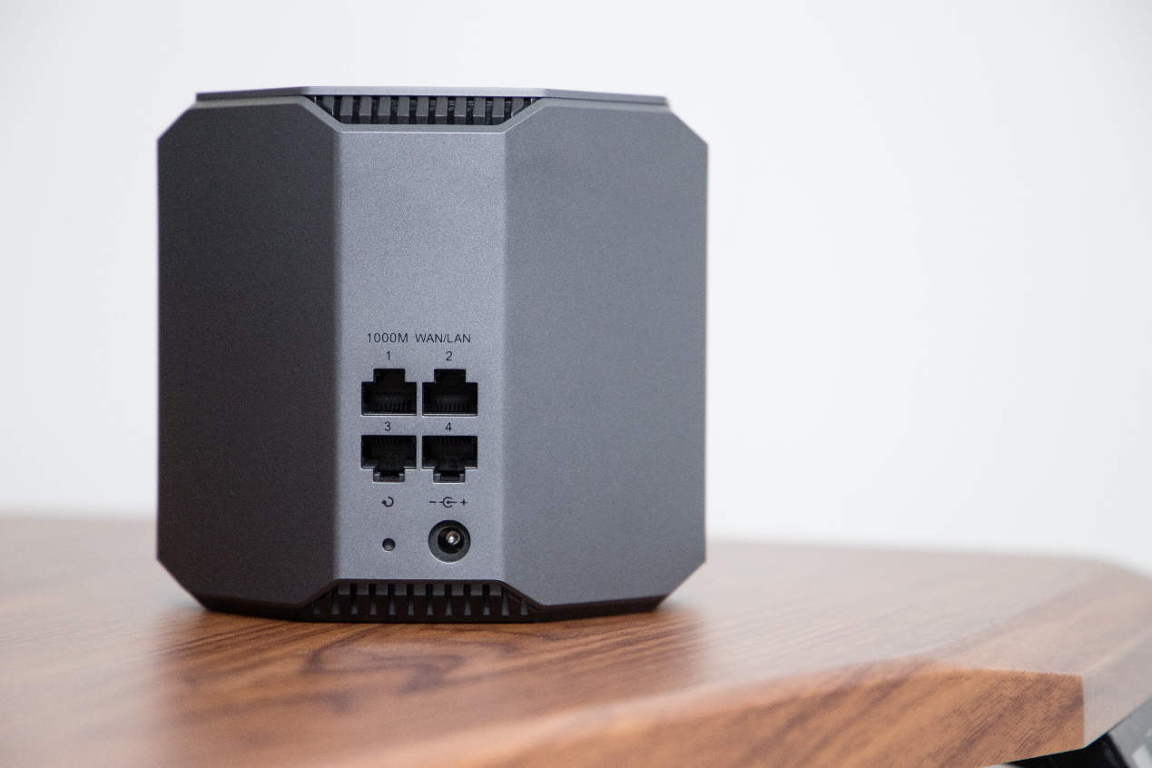 荣耀猎人游戏路由,荣耀猎人选哪个配置好