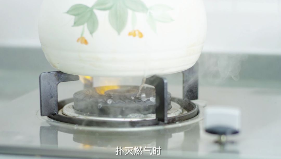 担心厨房漏水怎么办呢,厨房漏水最佳解决方案