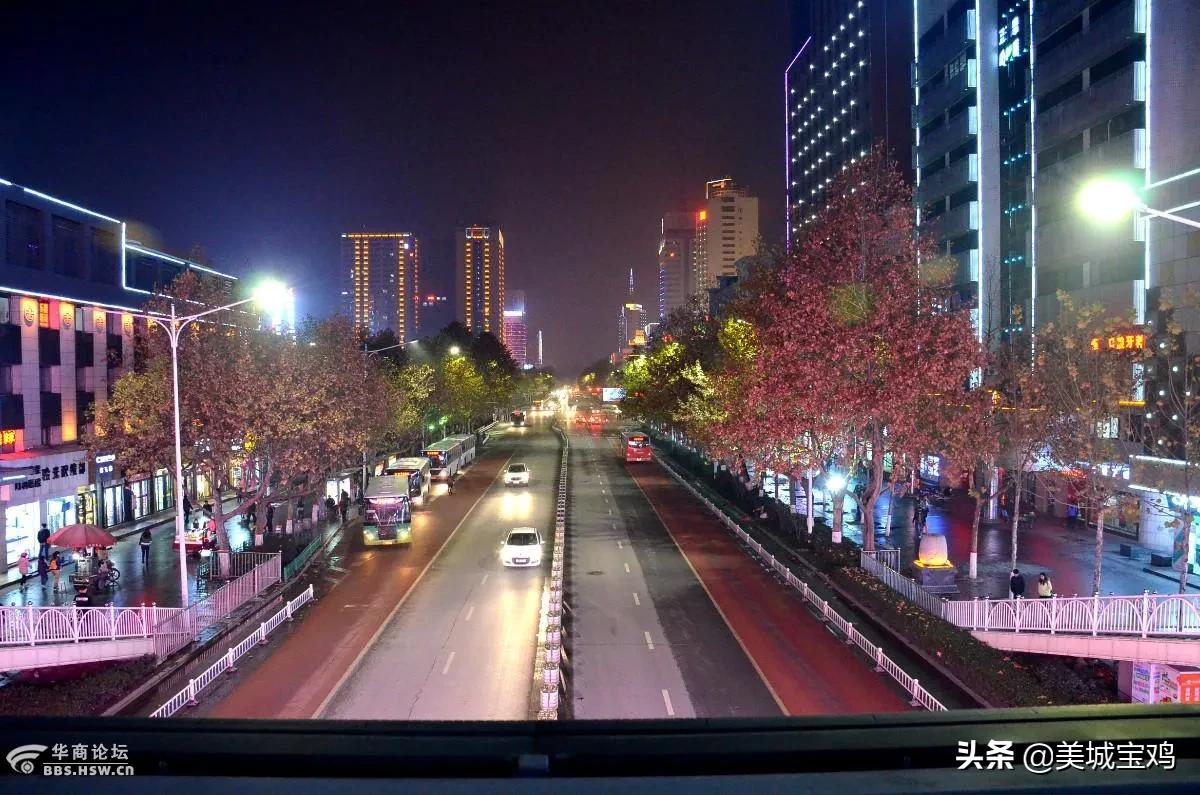 宝鸡购物中心排名第一,宝鸡银泰城最大购物中心