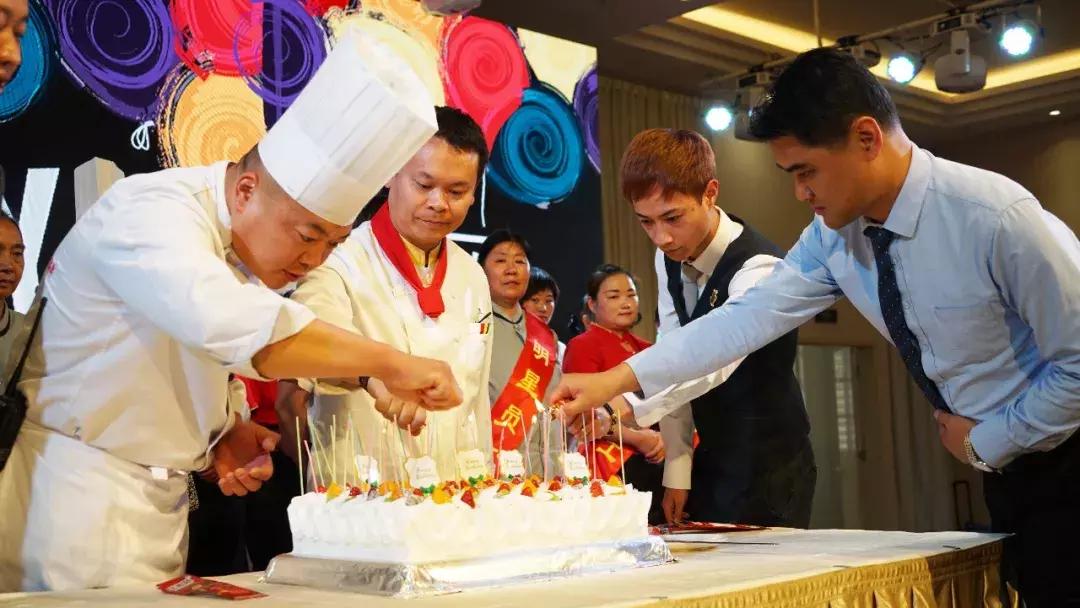 青春无悔创辉煌,优质服务工作取得新成效