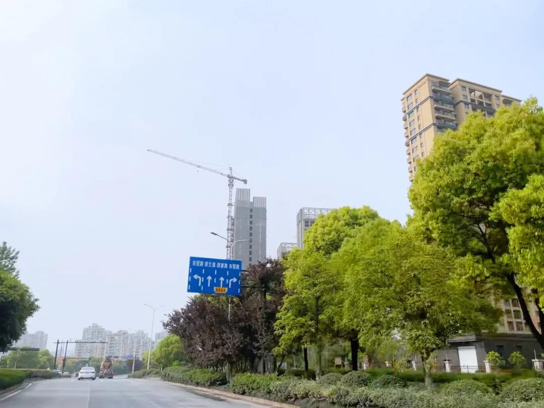 38000元/㎡的浦沿,一分未涨,但无倒挂,摇吗?丨“小公举”探地