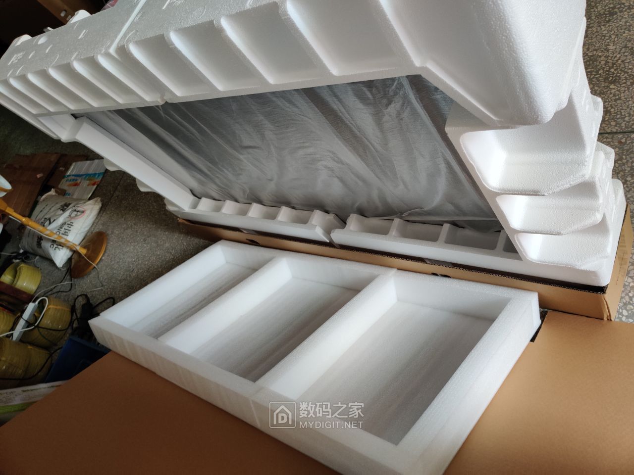 万元左右tcl85寸电视,tcl55寸全面屏电视评测