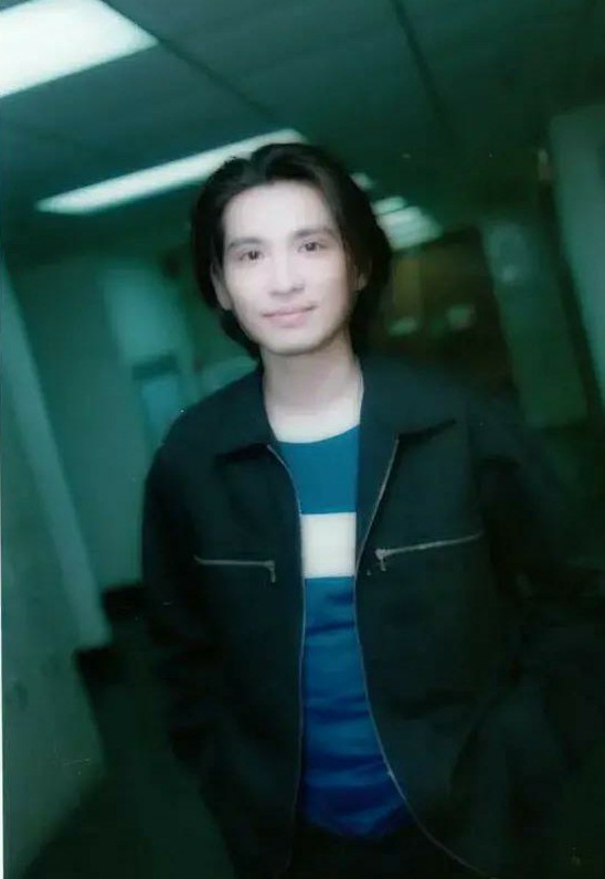 做绿叶的事业——叶世荣