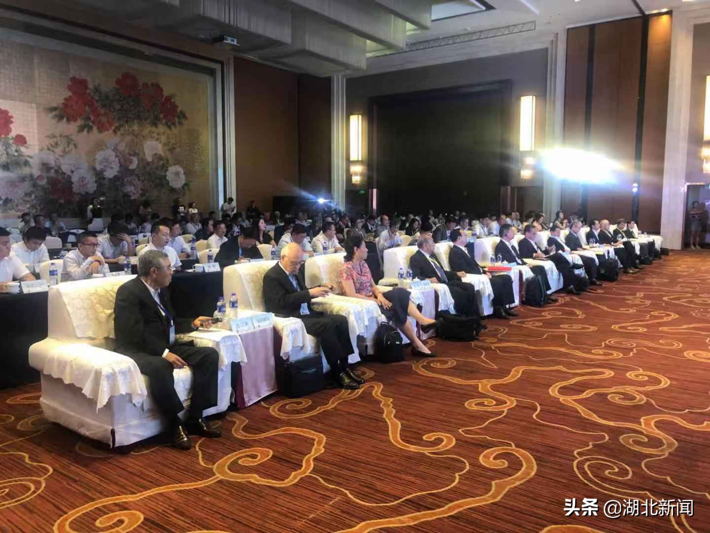 有朋自远方来不亦乐乎忙里偷闲,有朋自远方来不亦乐乎来自哪里