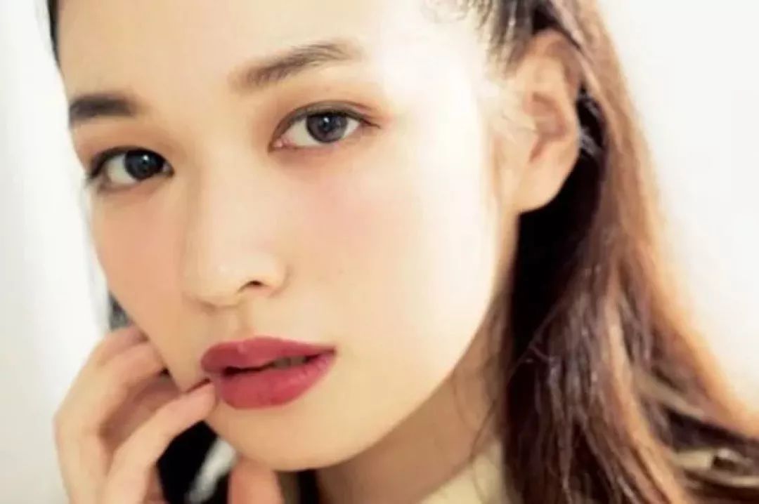 好看的眼影这么多，为啥这4款特别火？