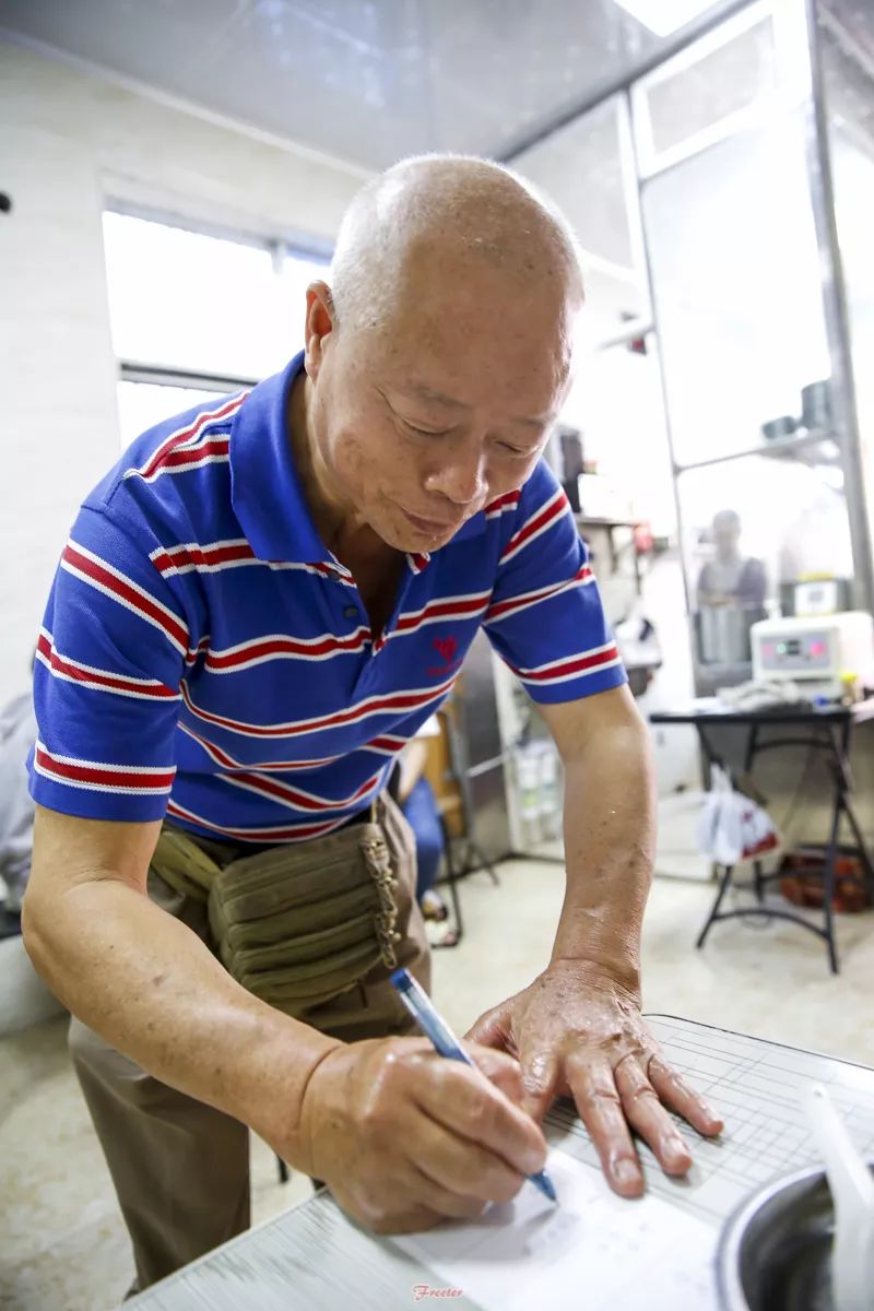 海南人有一套完整的消暑List，这其中绝对少不了吃糖水