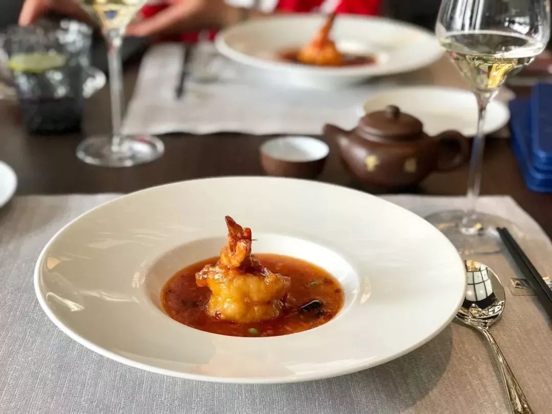 可以看到紫禁城日升月落的酒店，你来不来？