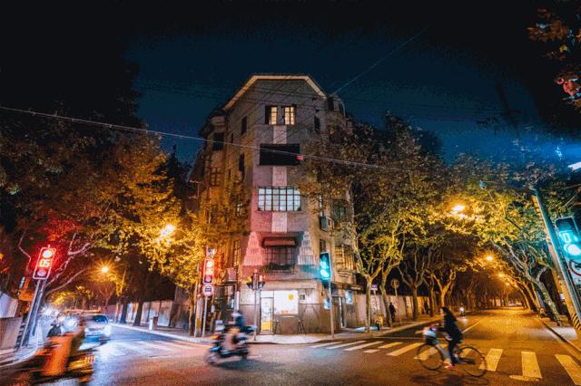 从张家港到上海坐车怎么去划算点,从张家港去苏州怎么坐车