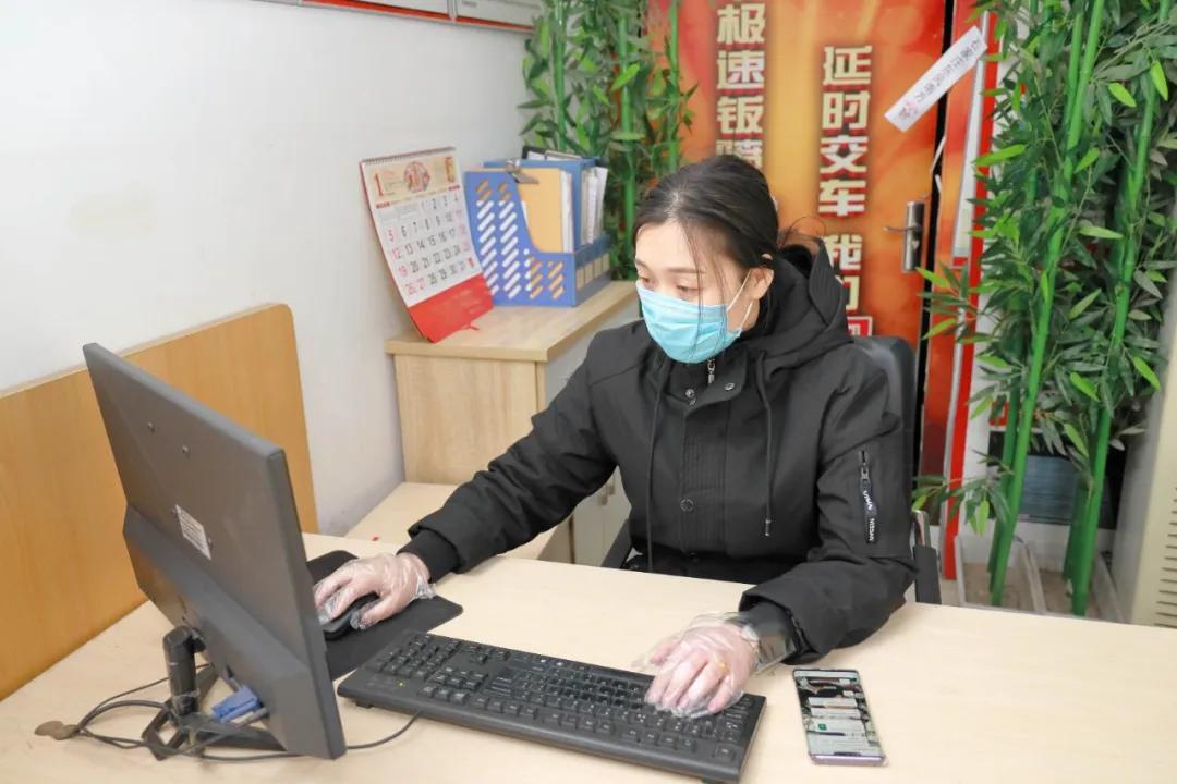 视觉|一家东风南方4S店复工前的日常