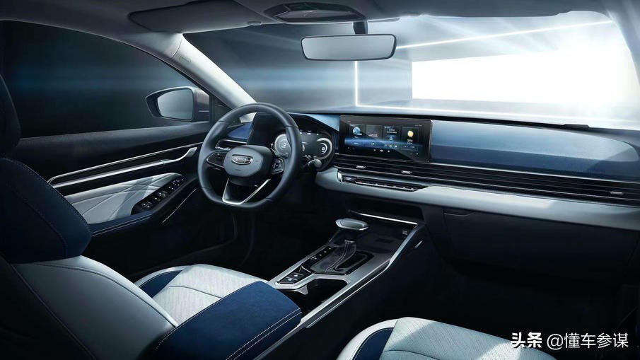 它是曾经的家轿神话，吉利的发展基石，如今*四代第**已到来