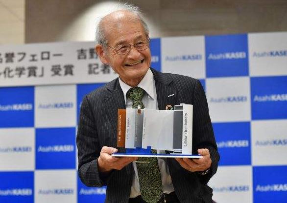 钻石是什么东西?科学家把钻石放到真空管,一加热,奇迹出现了