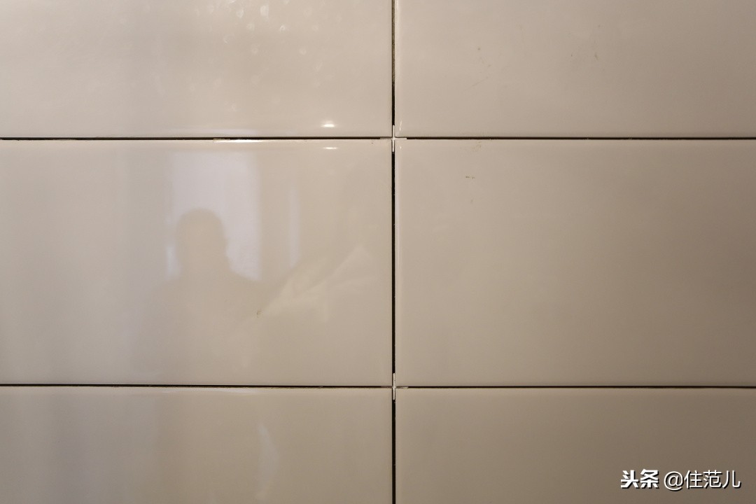 砌墙居然用牛皮纸,这是什么骚操作?