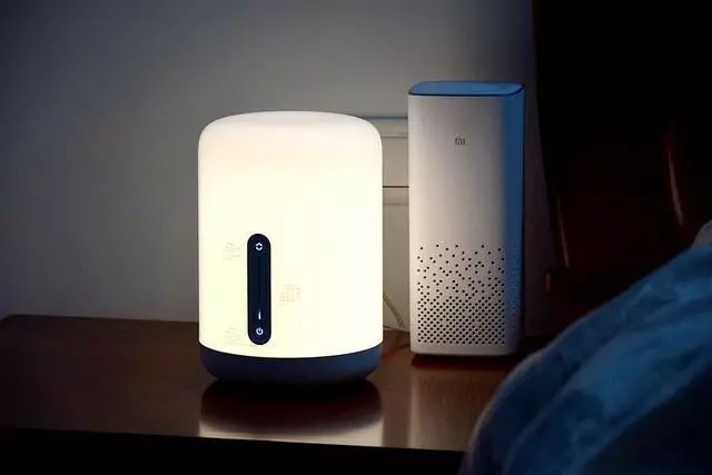 米家床头灯测评,米家床头灯灯泡测评