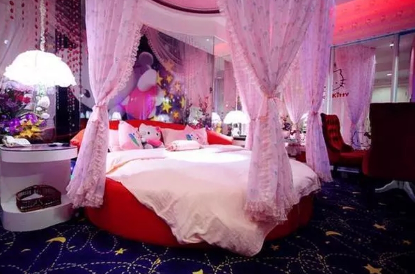 为啥情侣住酒店那么讲究,情侣住宿为什么要双人床