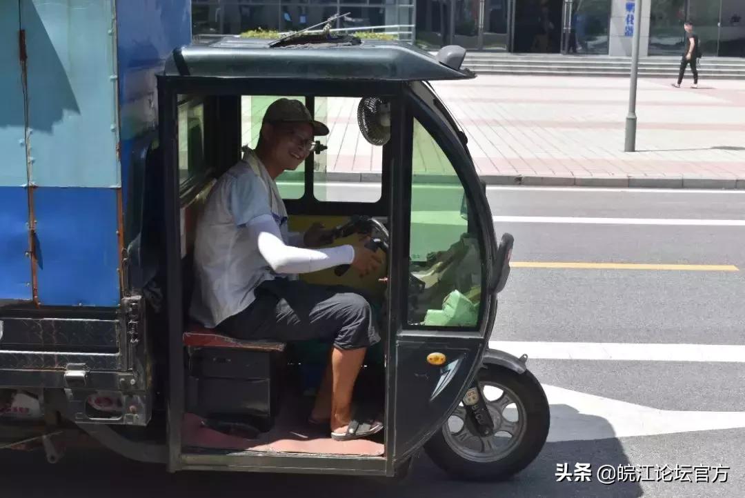 致敬｜与烈日同行，你们是安庆最美的风景