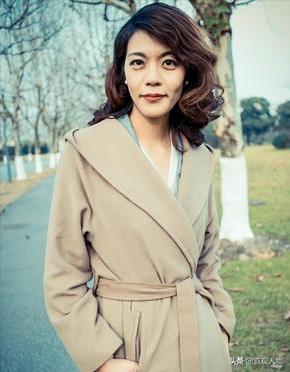 复旦女神陈果讲的什么,复旦教授陈果只活一次认清自己