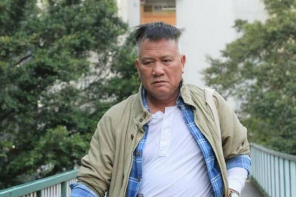 从收徒仪式到拜把子名场面，64岁万梓良被质疑：入戏太深？