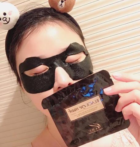 下眼线晕妆是什么原因,画眼线晕妆怎么办最有效方法