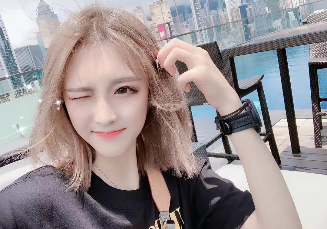 星盟主播专访嘻嘻:把开心传递给大家