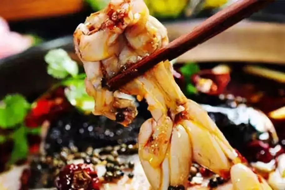 味之绝美蛙鱼头挑战爆辣,成都十大不得不吃美食美蛙鱼头