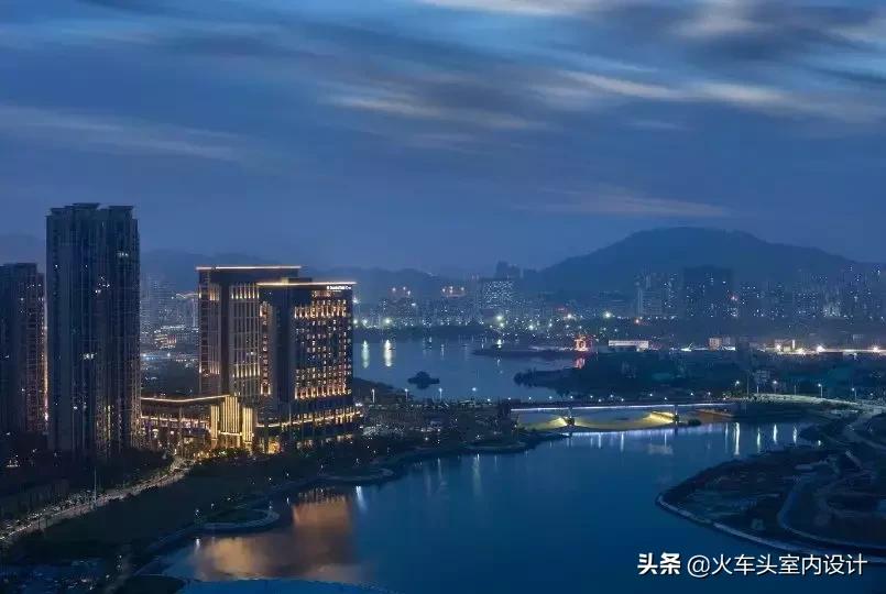 厦门希尔顿逸林酒店游泳池,厦门海沧正元希尔顿逸林酒店招聘