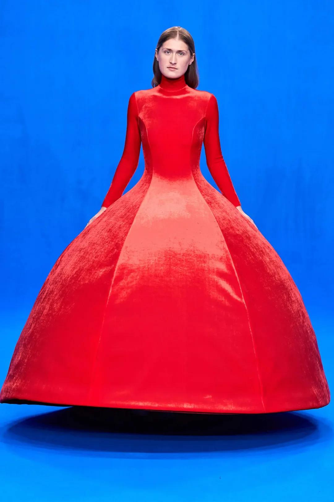 沙漠高级感走秀,沙漠走秀