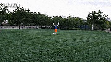 如何正确地进行1v1背身防守