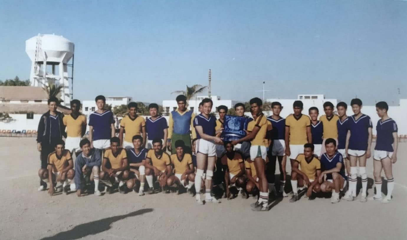 国足0:2韩国亚洲杯,国足不敌韩国亚洲杯