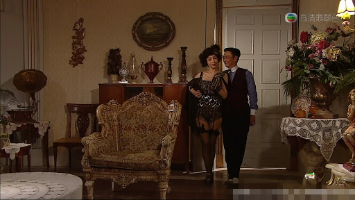 气质优雅知性,凭一个23年前的广告为大众熟知,故事就从这里开始