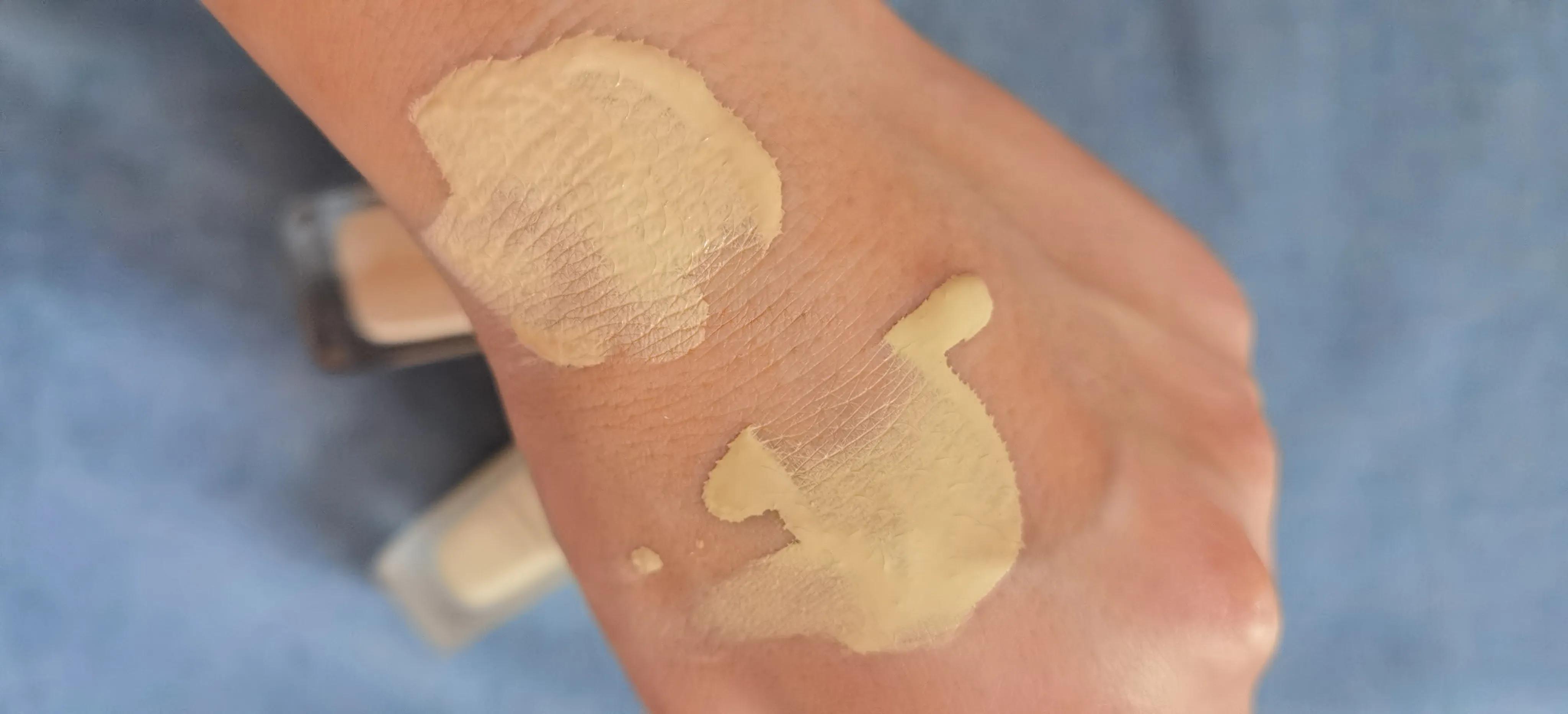 雅诗兰黛粉底液沁水跟兰蔻持妆,雅诗兰黛沁水粉底液好还是兰蔻好