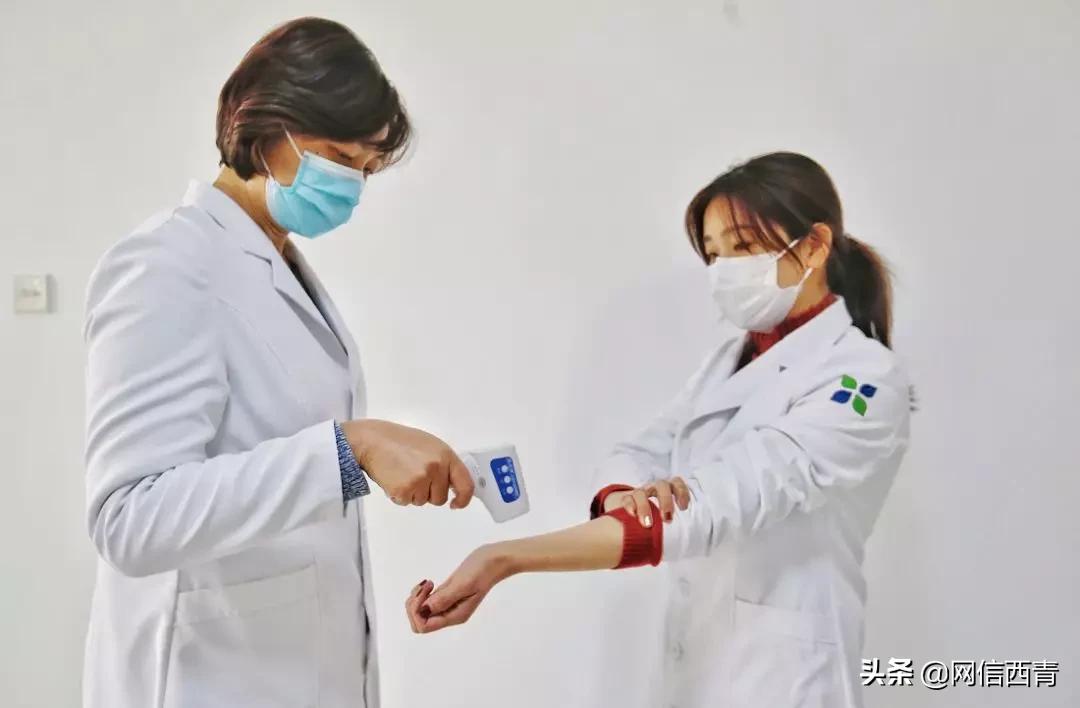 非接触式红外体温计开关,非接触式体温计测量什么位置准确