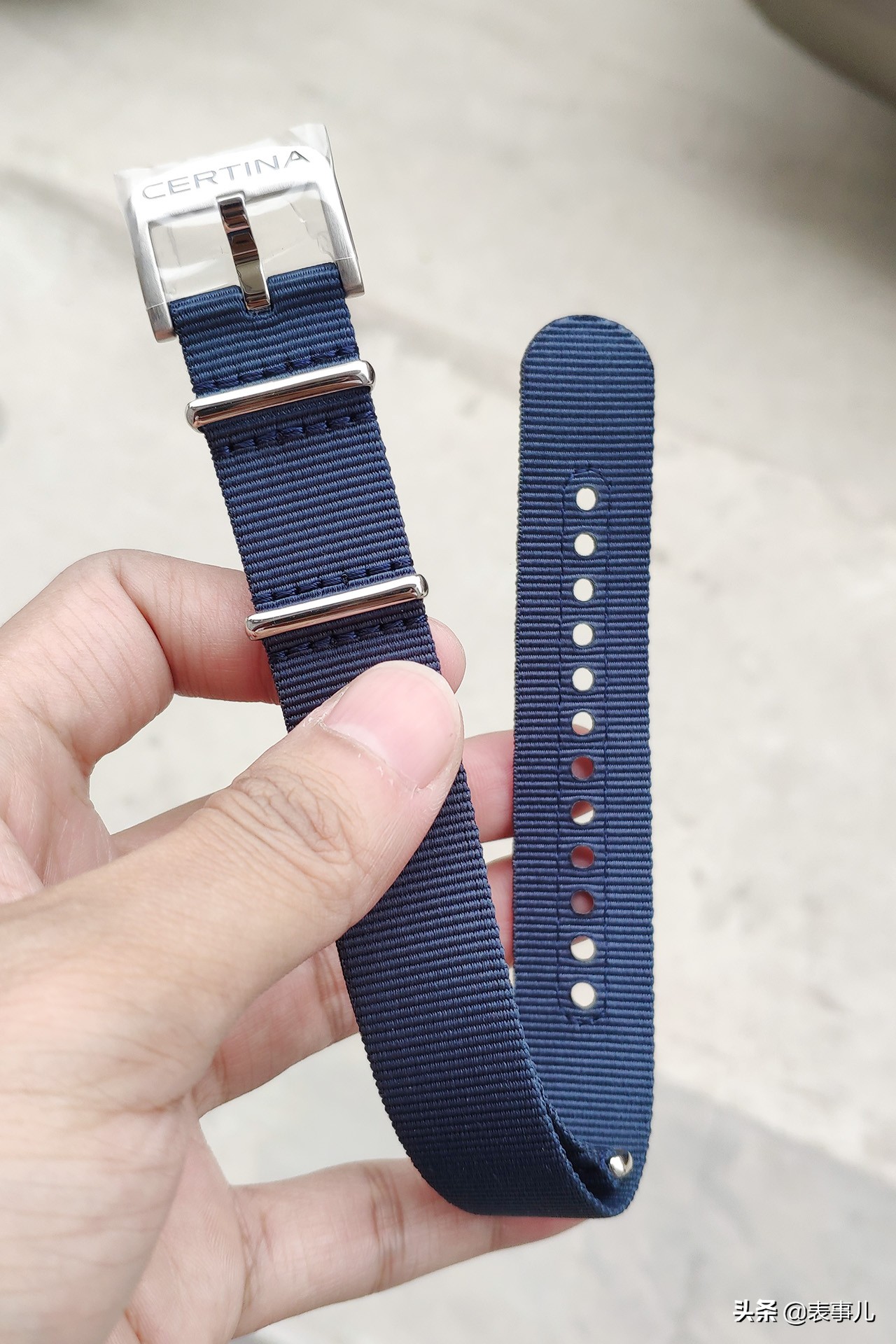 花160元和9个小时爬华山，还喝了一瓶15元的可乐，我是在找虐么？